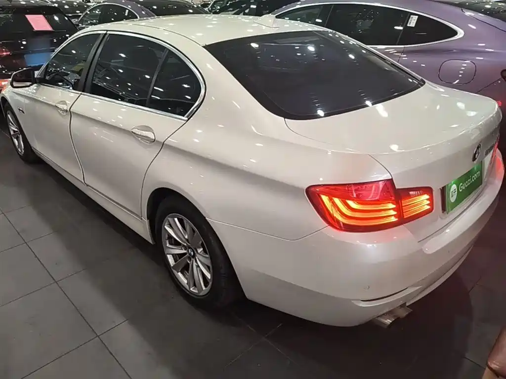 BMW 5 Series 2015 — фото 5