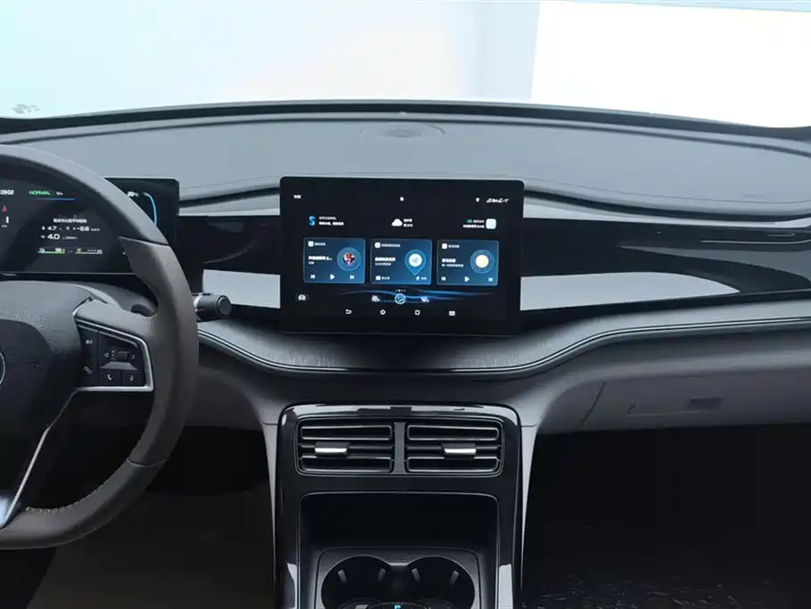 BYD Qin PLUS 2025 — фото 13