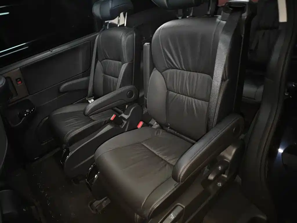 Honda Odyssey 2025 — фото 18