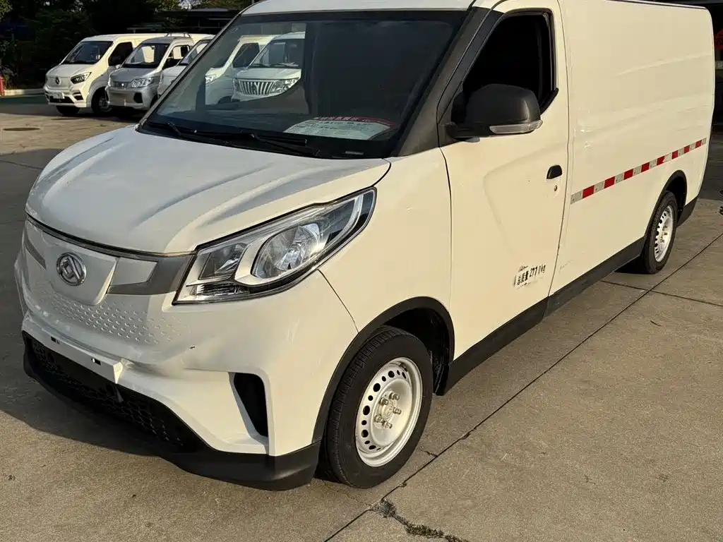 Maxus EV30 2023