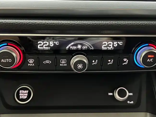Audi Q3 2022 — фото 13