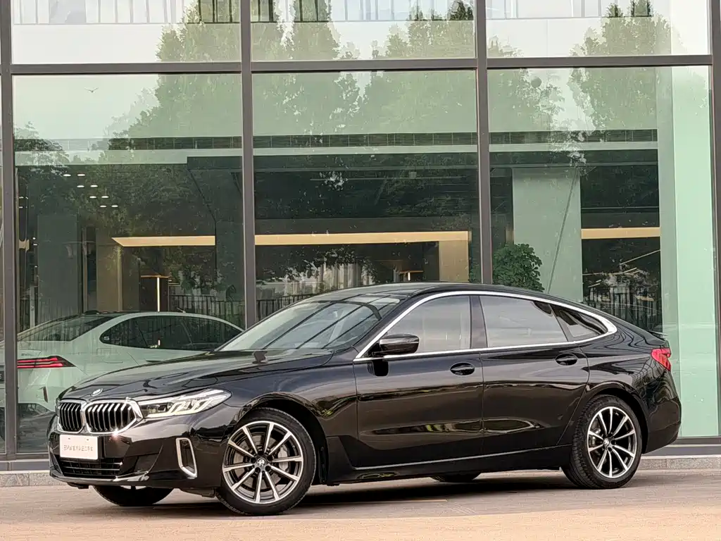BMW 6 Series GT 2021 — фото 1