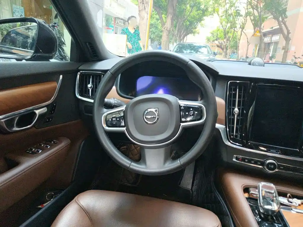 Volvo S90 2023 — фото 11