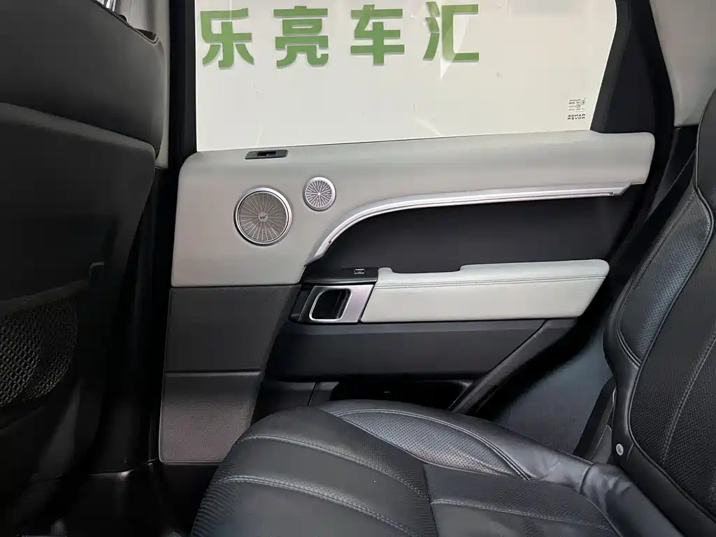 Land Rover Sport 2018 — фото 14