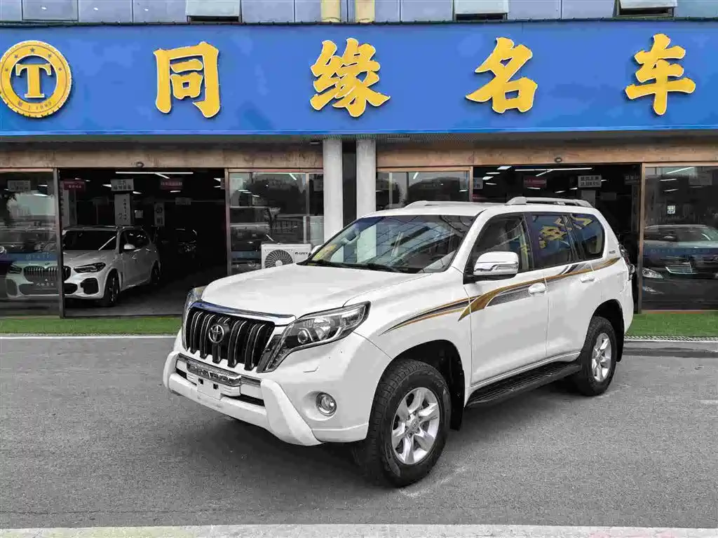 Toyota Prado 2015 — фото 1