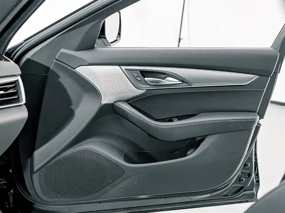 Cadillac CT5 2022 — фото 14