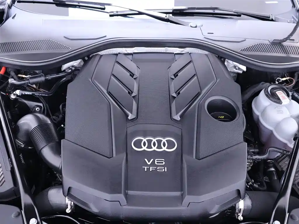 Audi A8 2023 — фото 24