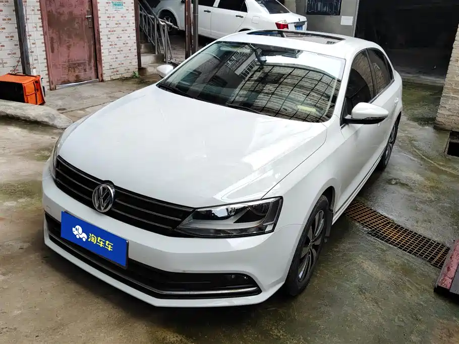 Volkswagen Sagitar 2019