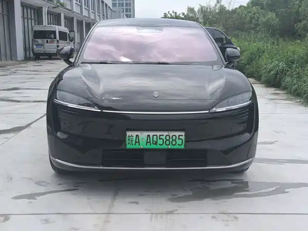 Luxeed R7 2025
