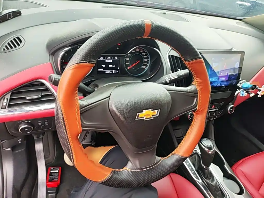 Chevrolet Cruze 2017 — фото 11
