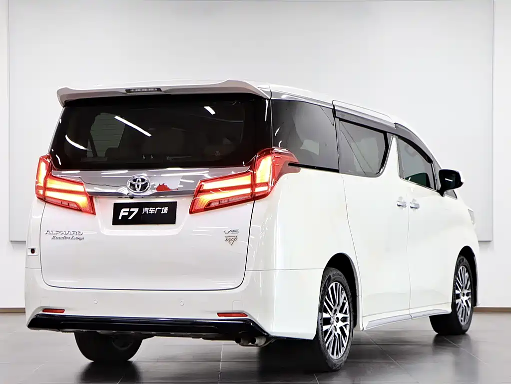 Toyota Alphard 2016 — фото 6