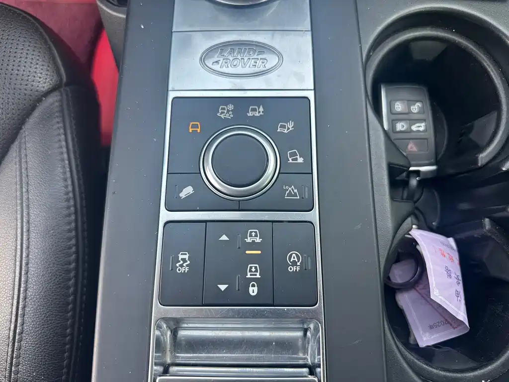 Land Rover Discovery 2020 — фото 11