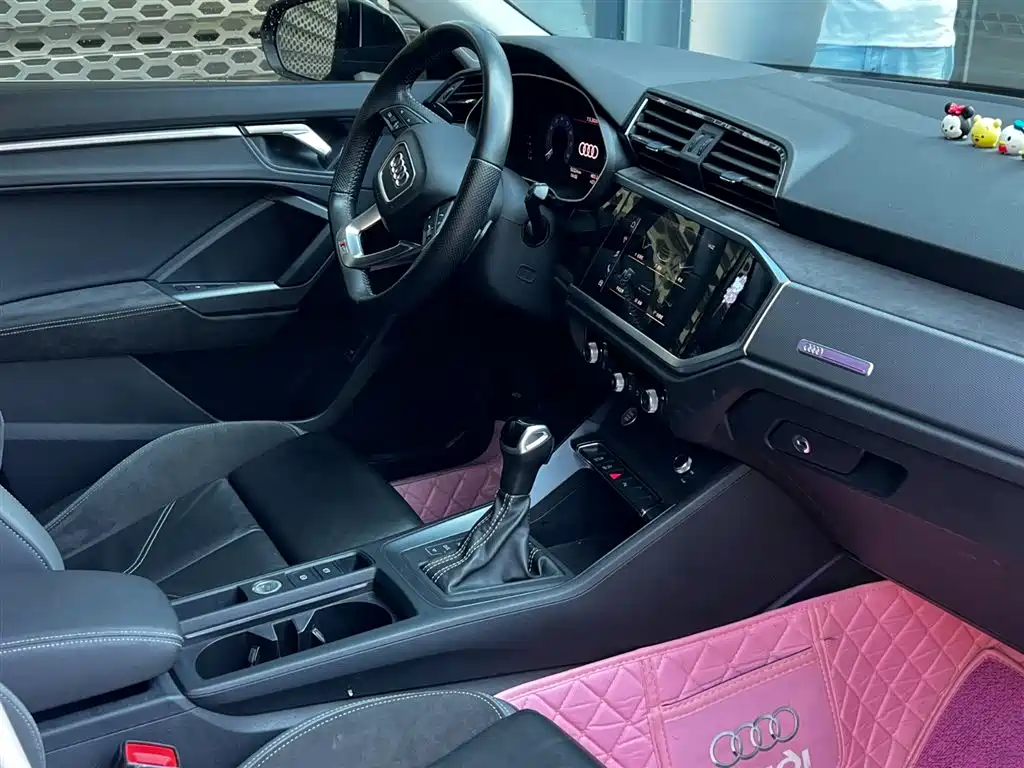 Audi Q3 Sportback 2021 — фото 21