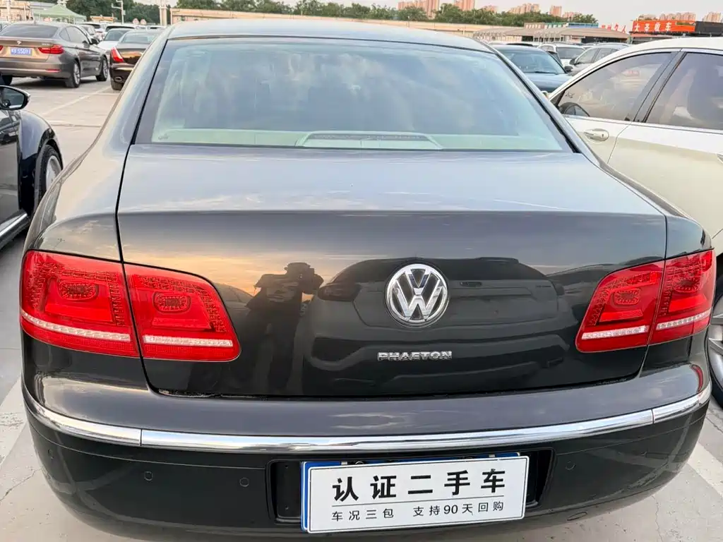 Volkswagen Phaeton 2011