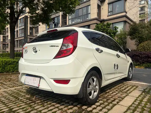 Hyundai Rui Yi 2014
