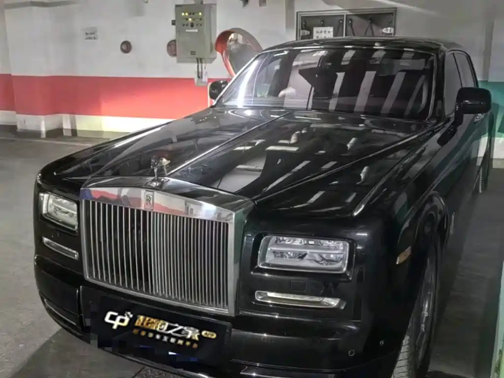 Rolls-Royce Phantom 2012 — фото 2