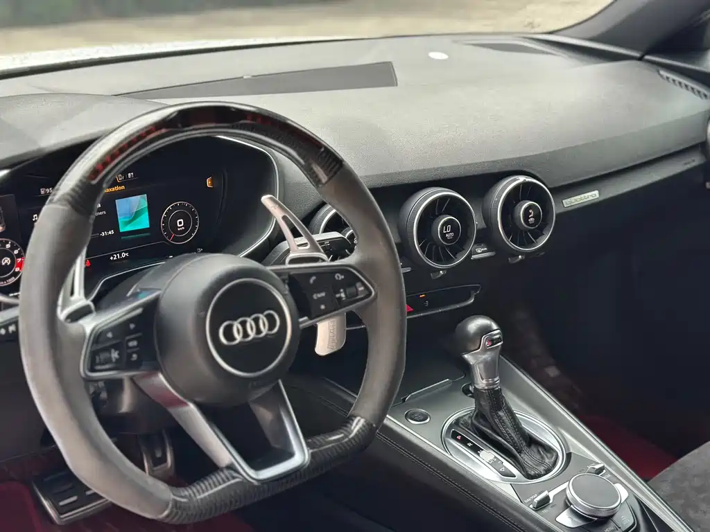 Audi TT 2016 — фото 8