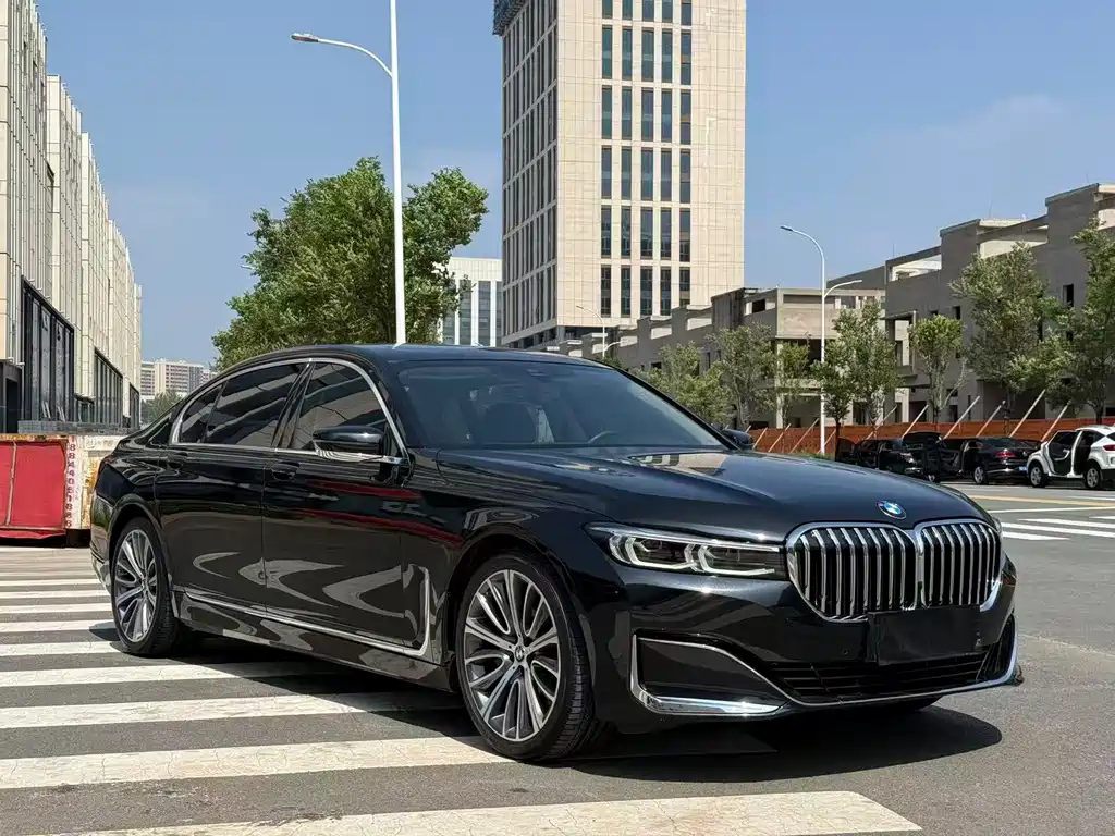 BMW 7 Series 2021 — фото 3