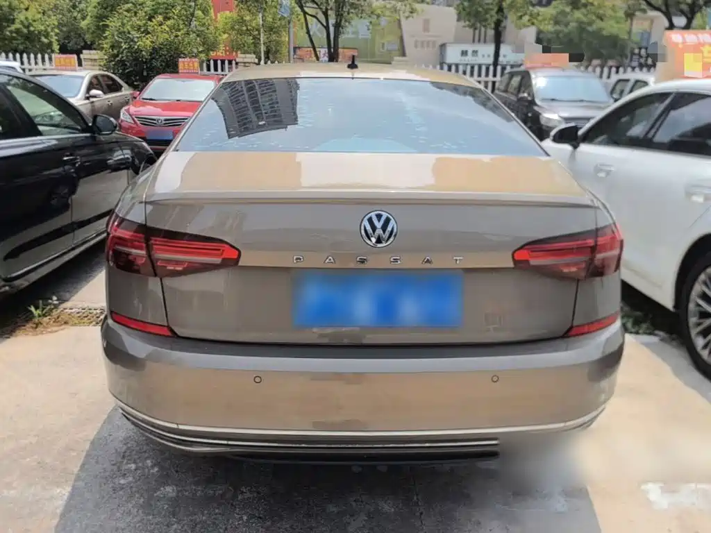 Volkswagen Passat 2019 — фото 6
