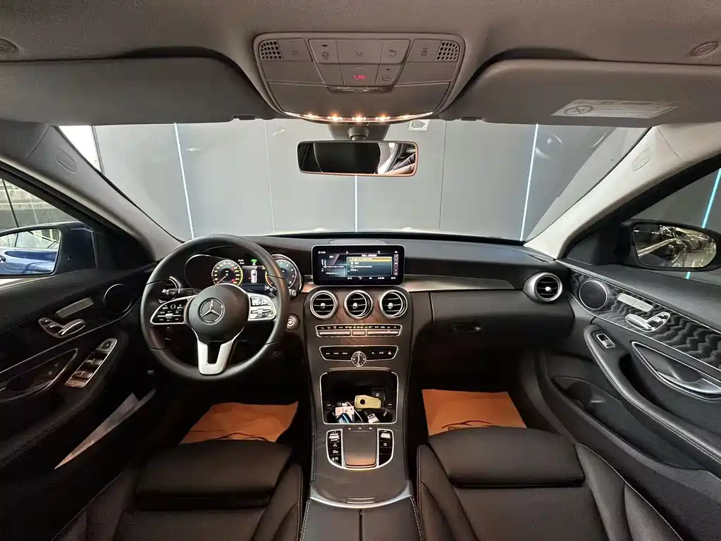 Mercedes-Benz C-Class 2019 — фото 9