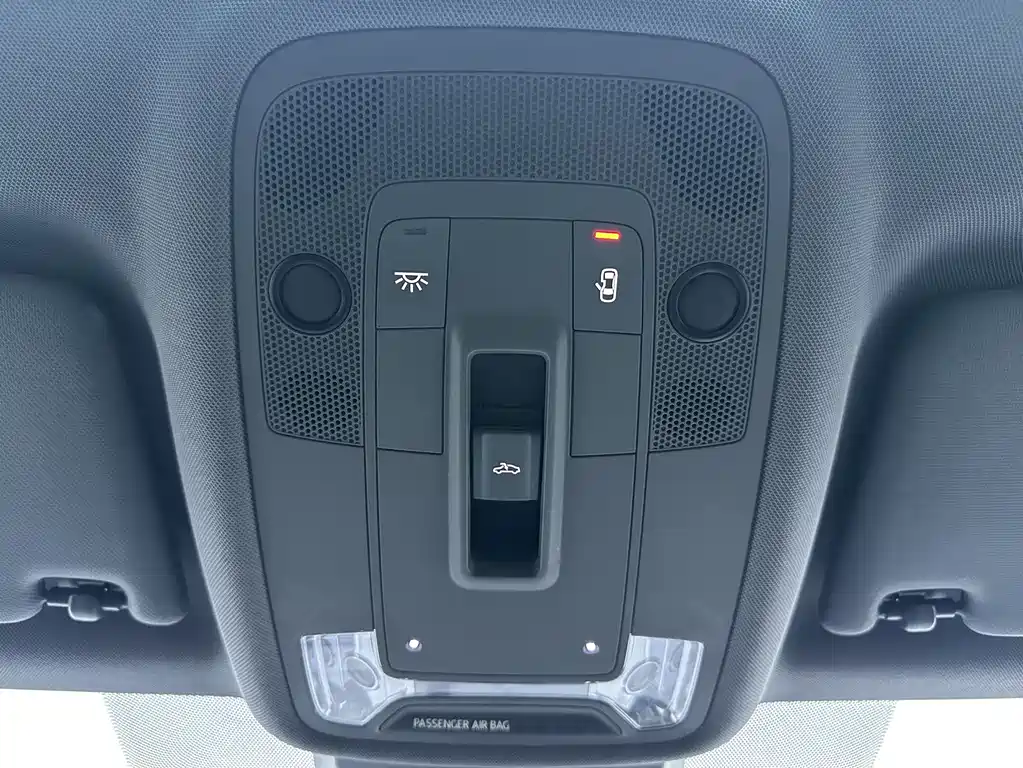 Audi A3 2023 — фото 18