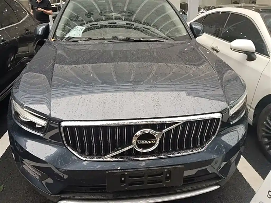 Volvo XC40 2021 — фото 3