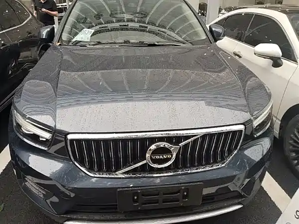 Volvo XC40 2021