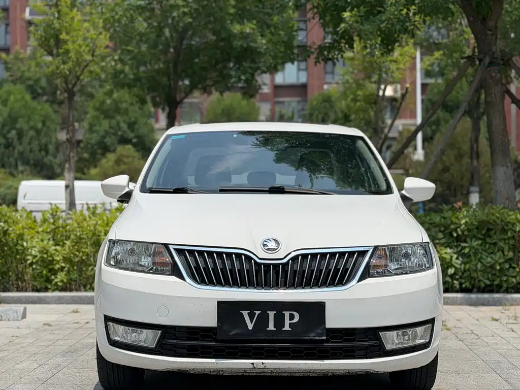 Skoda Rapid 2013