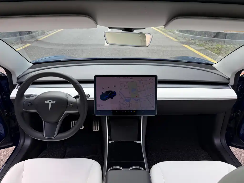Tesla Model 3 2019 — фото 14