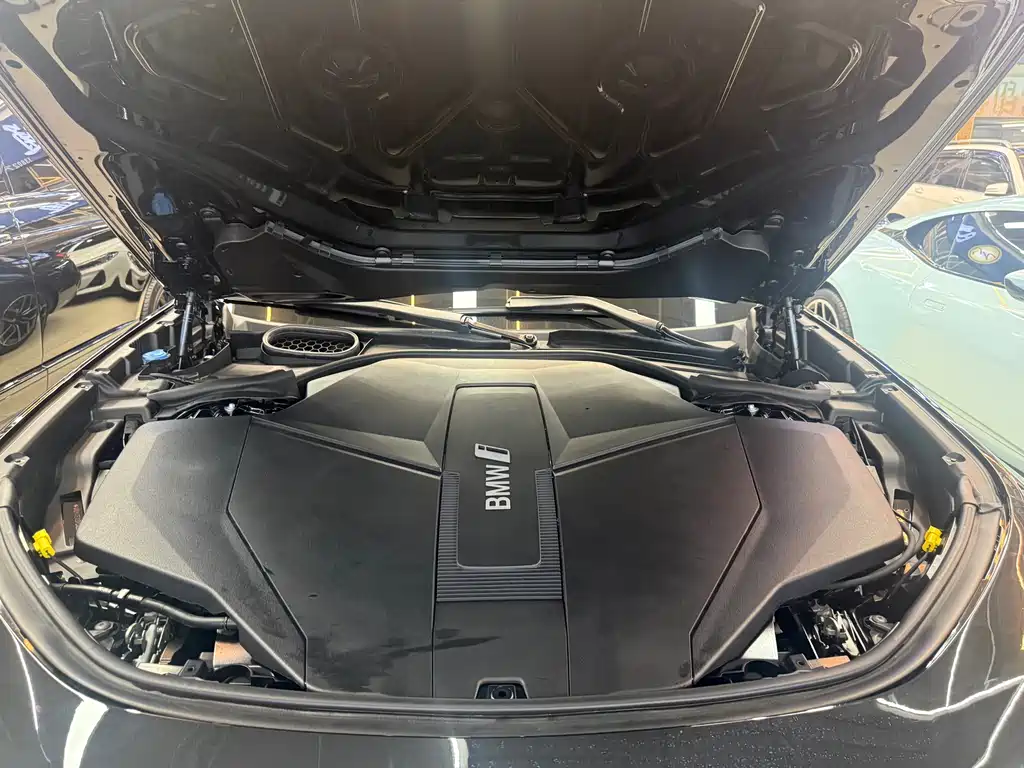 BMW i7 2024 — фото 15