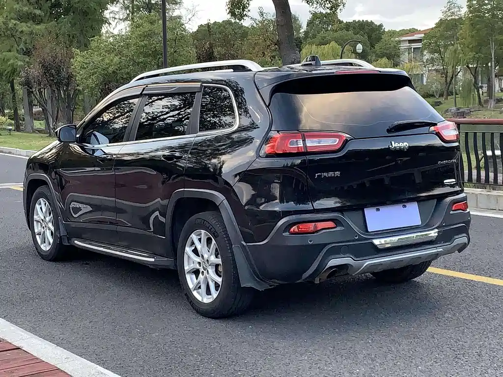 Jeep Cherokee 2016