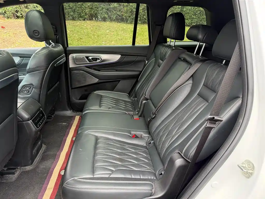 GAC Motor Trumpchi GS8 2024 — фото 10