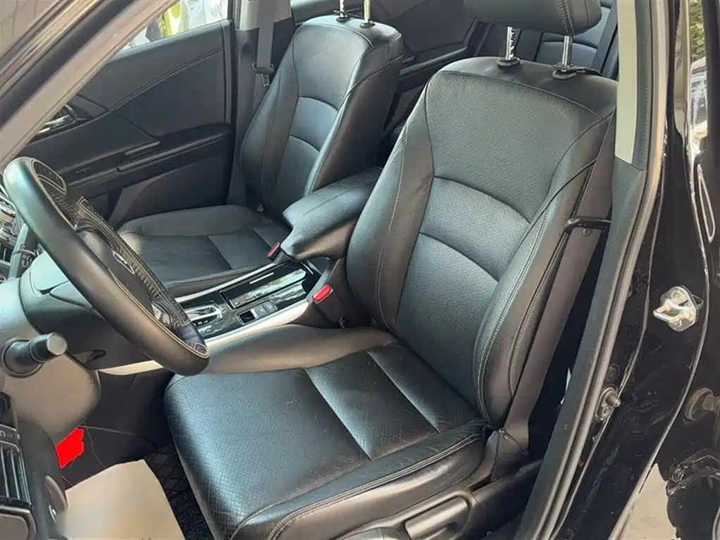 Honda Accord 2018 — фото 12