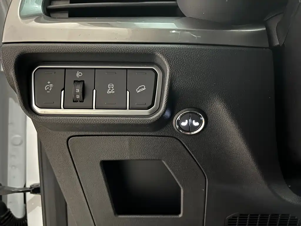 Haval H6 2023 — фото 16