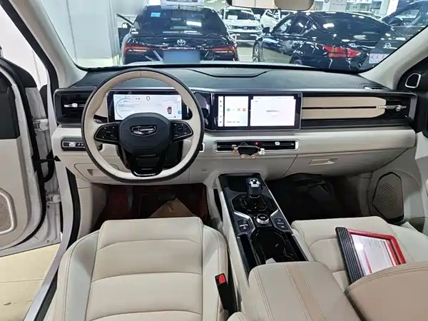 Geely ICON 2023
