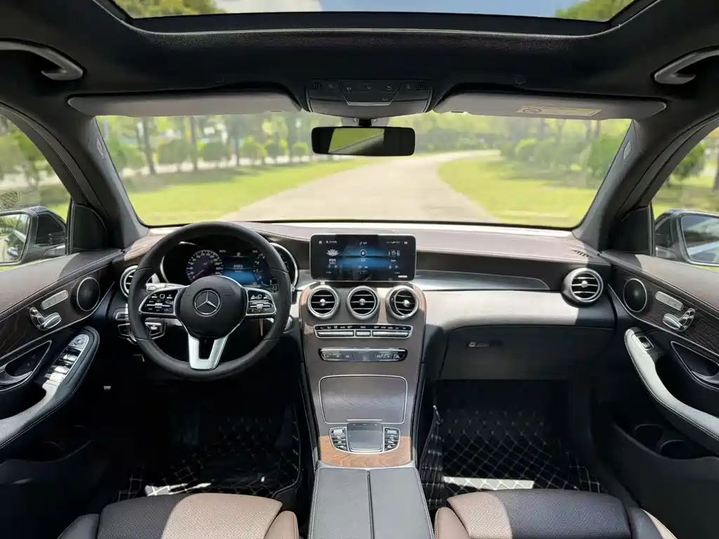 Mercedes-Benz GLC 2020 — фото 16