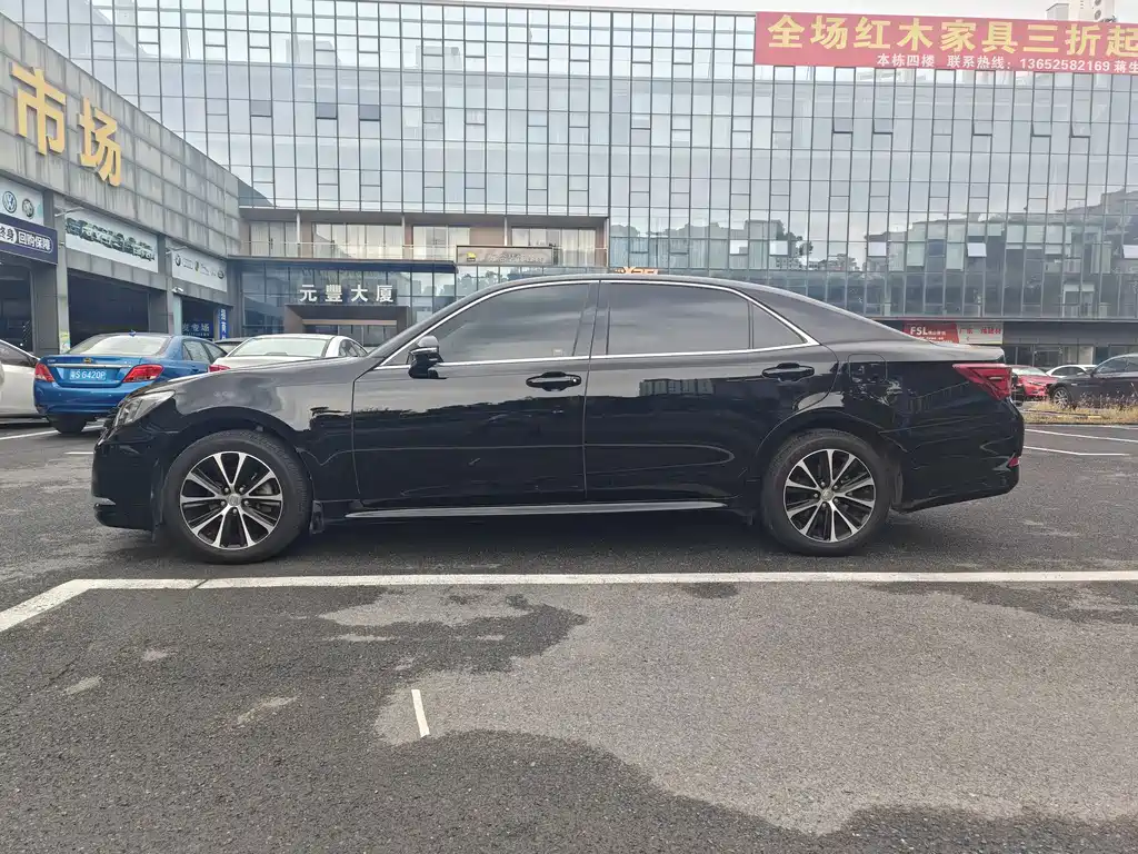 Toyota Crown 2018 — фото 4