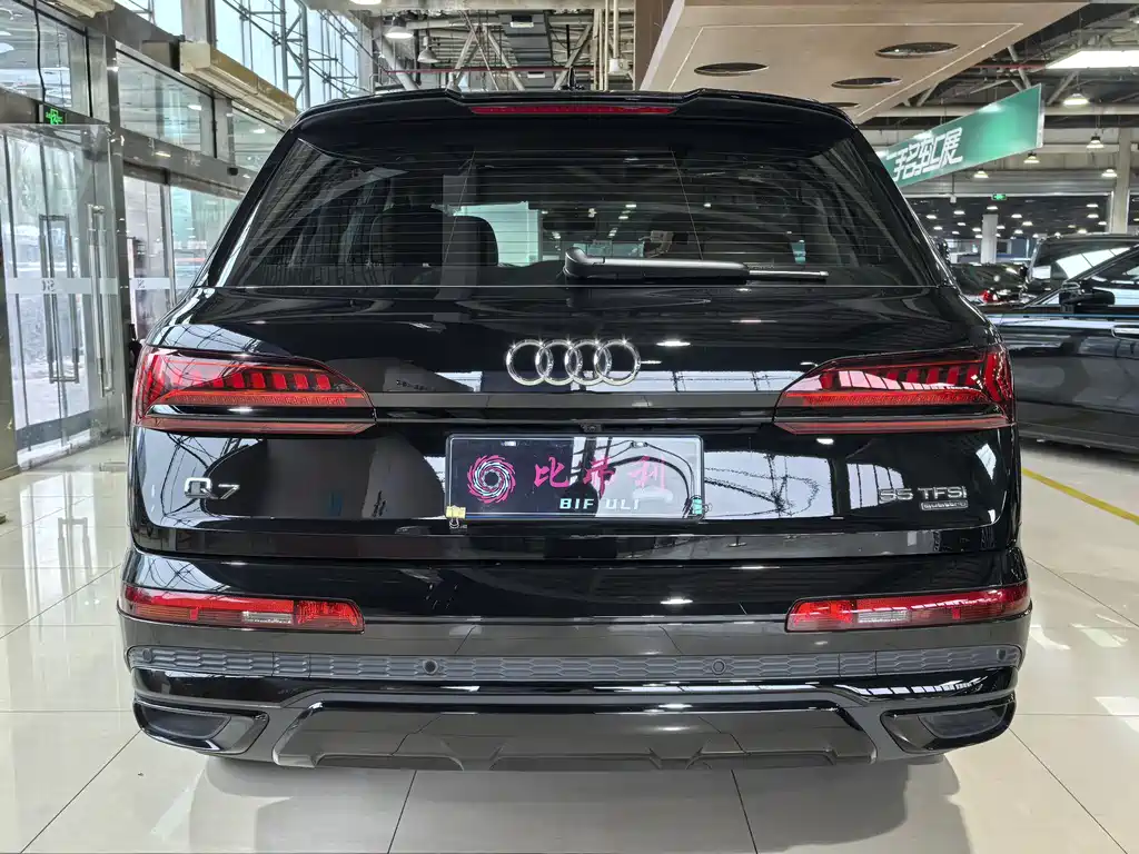 Audi Q7 2023 — фото 9