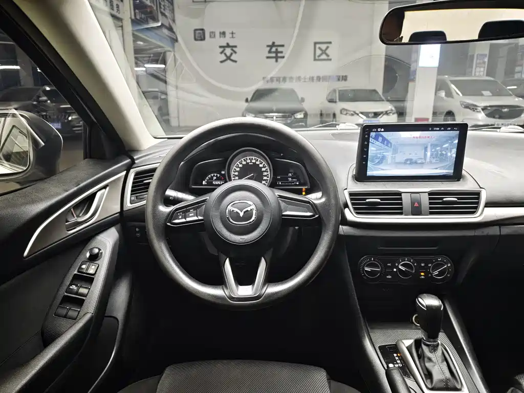 Mazda 3 Axela 2018