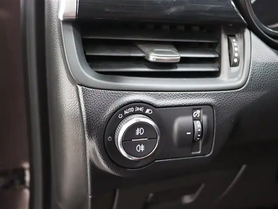 Buick Envision Plus 2018 — фото 13