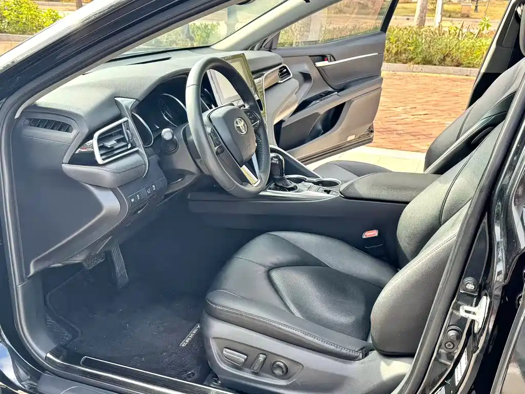 Toyota Camry 2022