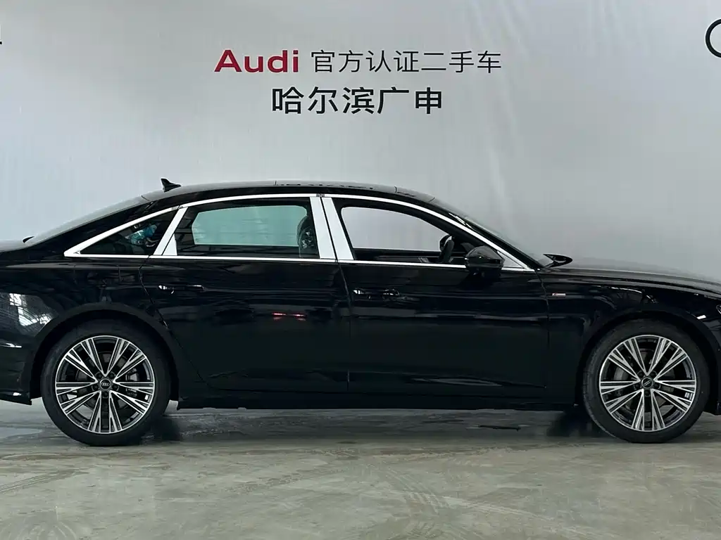 Audi A6L — фото 5