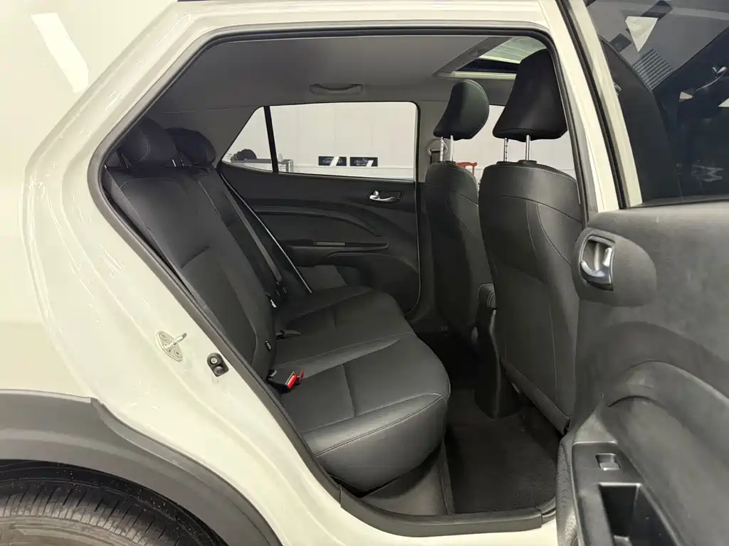Kia KX1 2022 — фото 10