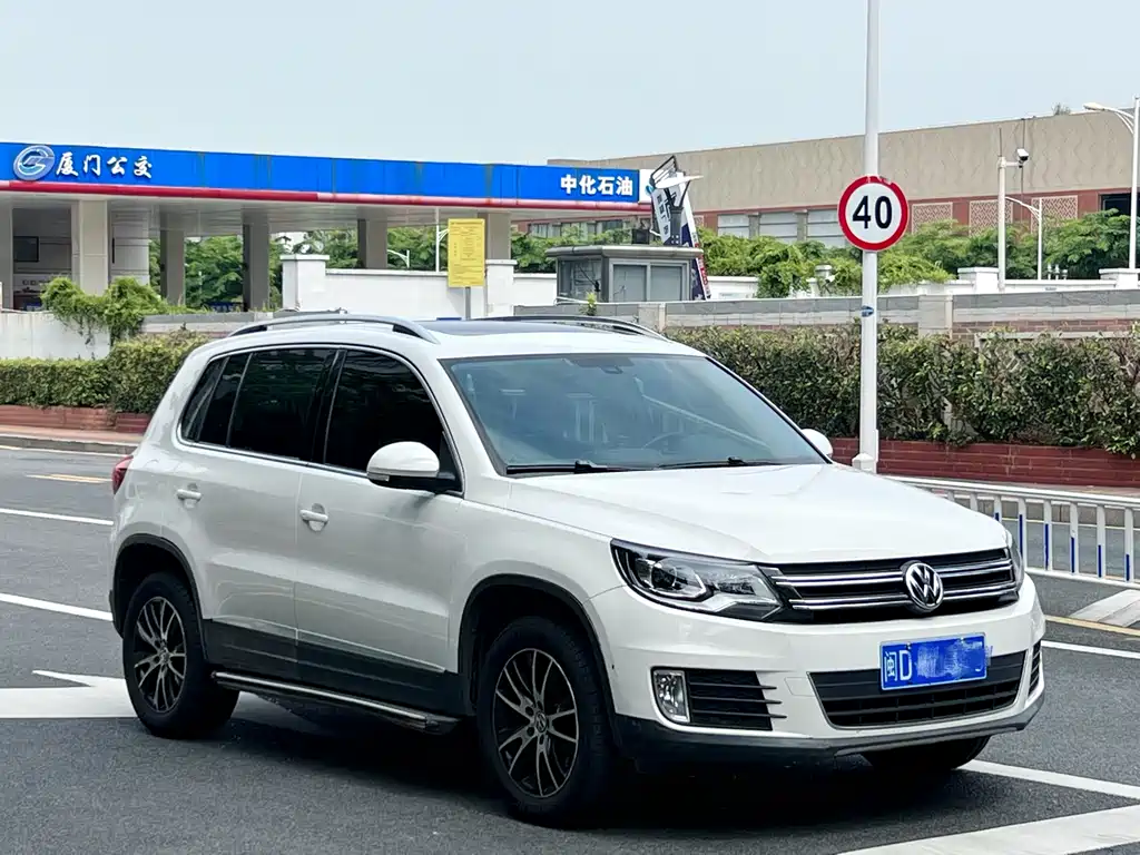 Volkswagen Tiguan 2015 — фото 3