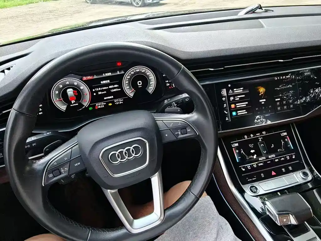 Audi Q7 2022 — фото 8