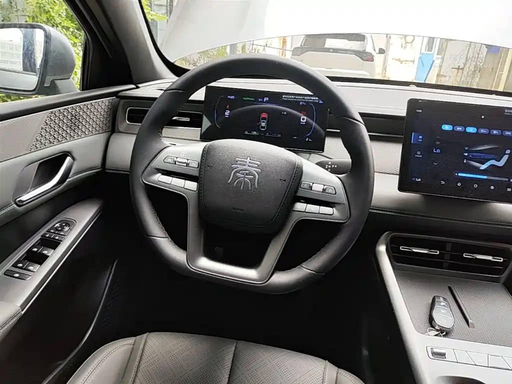 BYD Qin PLUS 2026 — фото 11