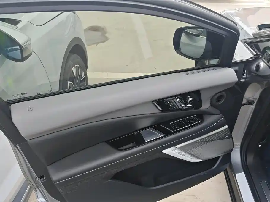 Cadillac IQ 2024