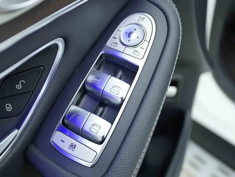 Mercedes-Benz GLC 2023 — фото 10