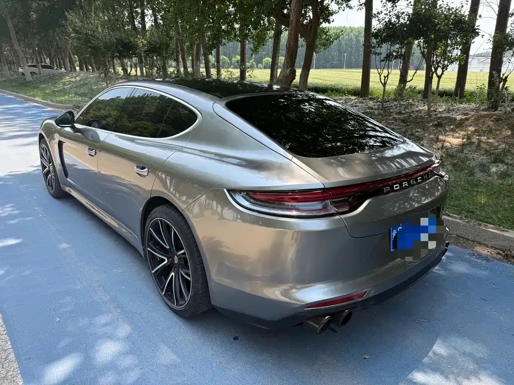 Porsche Panamera 2011