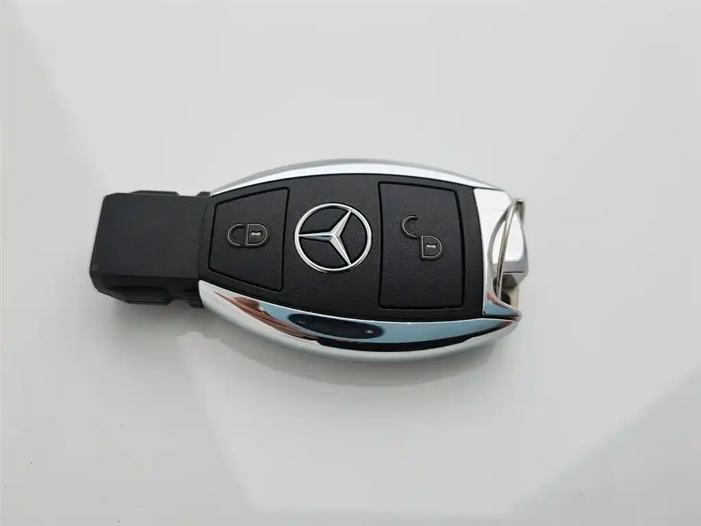 Mercedes-Benz GLA 2017 — фото 19
